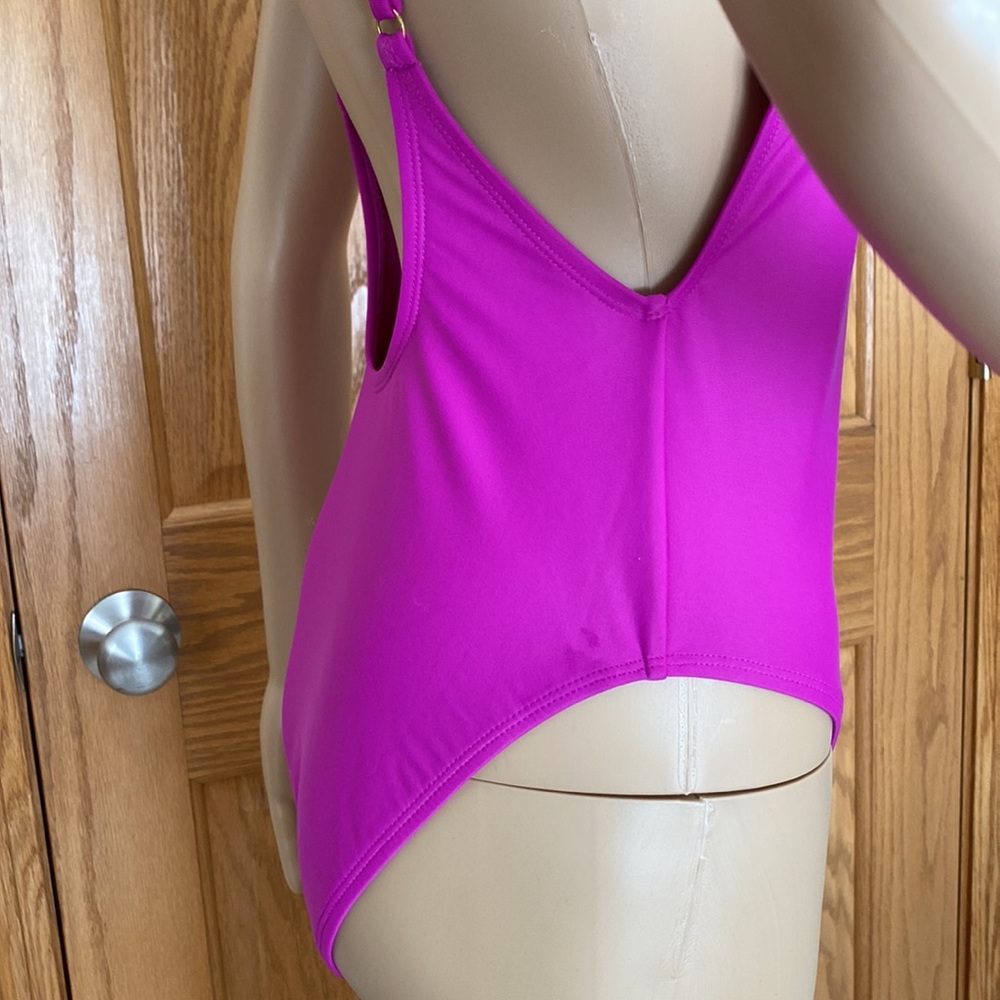 Exhilaration- very fushia one piece swimsuit with sexy low back and sides - Picture 3 of 7